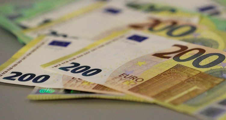 Слабото евро внася допълнителен инфлационен натиск в Европа
СНИМКА: РОЙТЕРС
