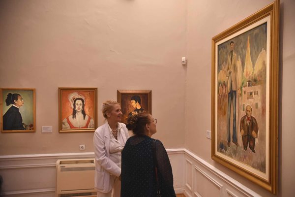 Редица любители на изкуството на твореца посетиха изложбата "Послания - 120 г. от рождението на Златю Бояджиев".