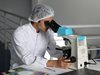 Британски учени откриха по-висок риск за тромбози в мозъка от COVID-19 в сравнение с ваксините