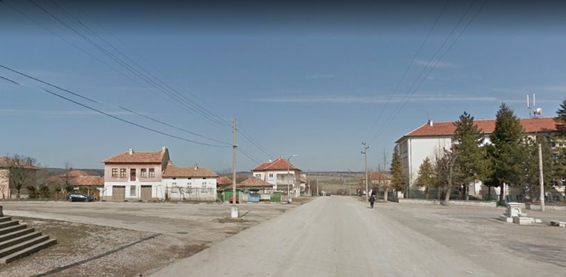 Село Камено поле СНИМКА: Google Street View