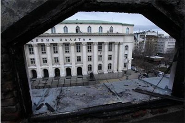 Изглед от мястото, от което бе стреляно по Златормир Иванов-Баретата. СНИМКА: ЙОРДАН СИМЕОНОВ