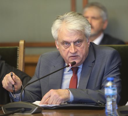Бойко Рашков: Невъзможна задача е прокурорът постоянно да контролира разследването