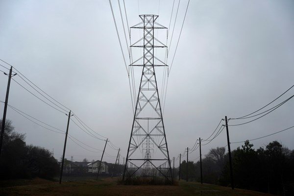 Енергийната борса затвори при 28% увеличение на тока за бизнеса в България