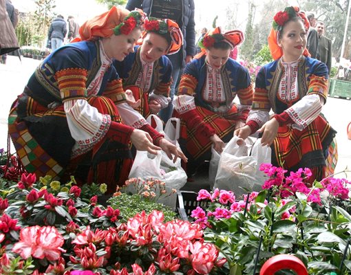 Море от цветя може да бъде видяно на изложбата "Цветна пролет" в Пловдив