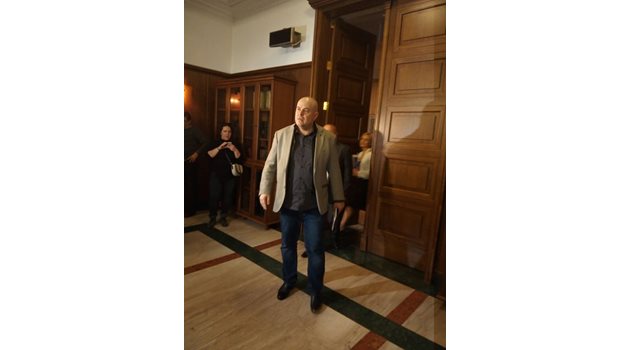 Иван Гешев отива на работната среща с кметовете на кметства.