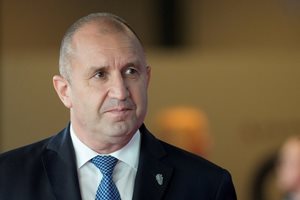 Радев: България няма да стои на тъмно