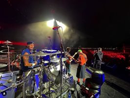 Американската рок група "Ред хот чили пепърс" обяви турне през 2023 г. в Австралия и Нова Зеландия с рапъра Пост Малоун
Снимка: Инстаграм/chilipeppers