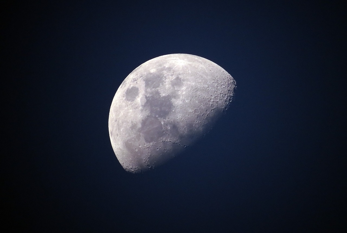 Индийската космическа агенция върна лунния модул в околоземна орбита