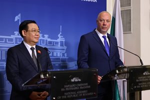 Въонг Дин Хуе: Виетнам ще продължи да работи тясно с България