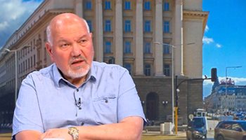 Александър Маринов: Учредява се нова партия, споделяща идеите на президента