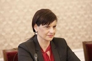 Дариткова: Няма недоразумение около кандидатурата на Цацаров, консенсусна е