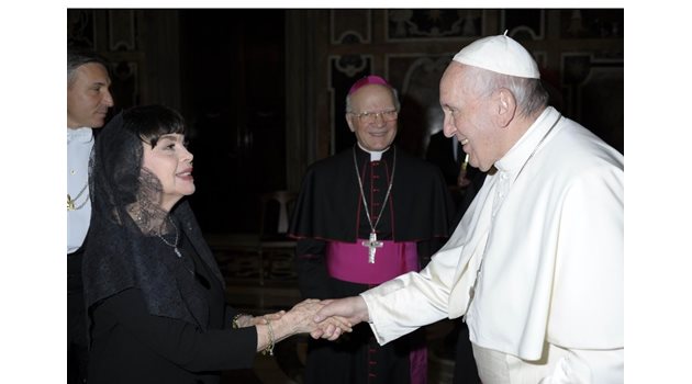 Среща при папа Франциск.