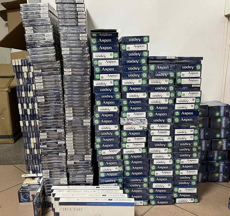 16 129 кутии контрабандни цигари задържаха митничари на ГКПП "Лесово" (Снимки)