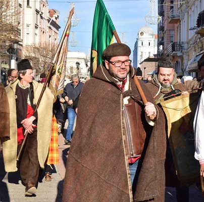 Д-р Енчев се включи в шествието преди три години. 