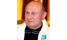 Почина легендарният треньор Енвер Толумов, открил Наим Сюлейманоглу
