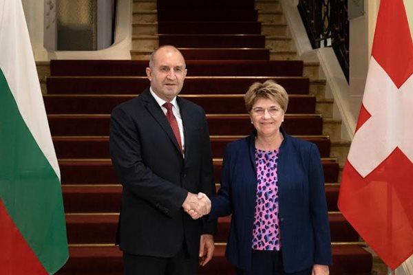 Президентът Румен Радев се срещна в Берн с държавния глава на Конфедерация Швейцария Виола Амхерд Снимка: Президентски прессекретариат