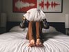 Лошият сън на възрастните хора е еволюзионно наложен