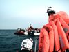 Италия и Малта благодариха на Испания, че приема кораба със спасените мигранти