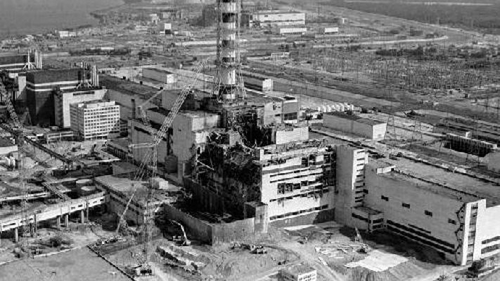 Така изглежда корпусът на Чернобилската АЕЦ веднага след взрива.