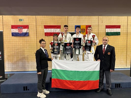 Шихан Емил Костов и сенсей Гергана Апостолова - Костова с бургаските каратеки,  представили се отлично на европейското първенство в Унгария.