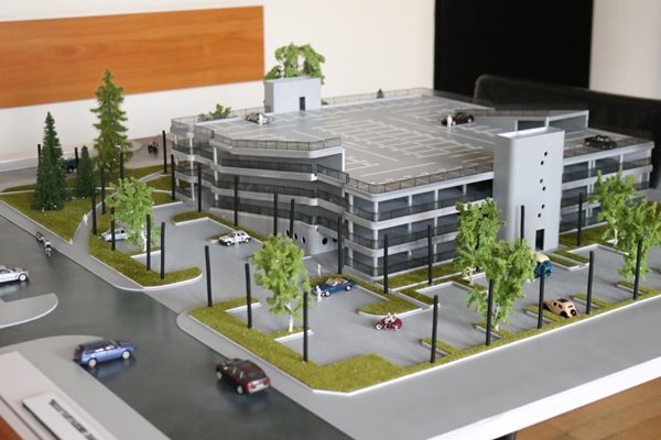 По идея на шефа на СОС Георги Георгиев: Изграждат паркинг с 310 места в „Надежда“