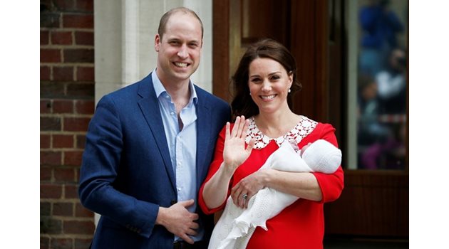 Херцогът и херцогинята на Кеймбридж излизат от болницата с третото си дете - принц Луи