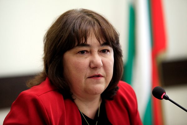 Министърът на финансите Росица Велкова