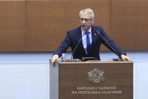 Денков: КЗП е затруднена да си изпълнява задълженията