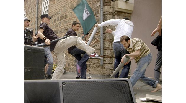 Сидеровци атакуват джамията в София