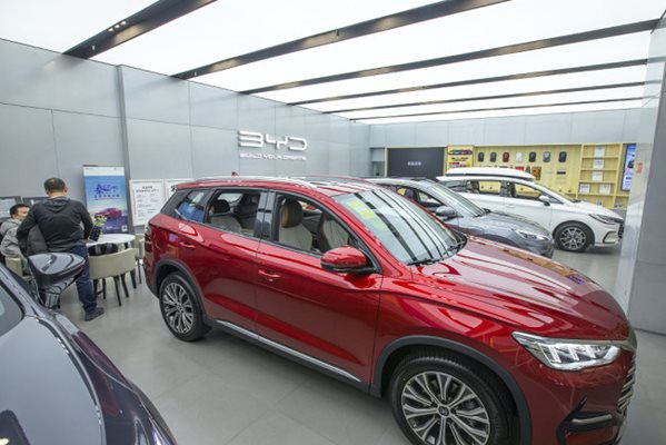 Пазарът на нови енергийни превозни средства в Китай продължава да набира скорост