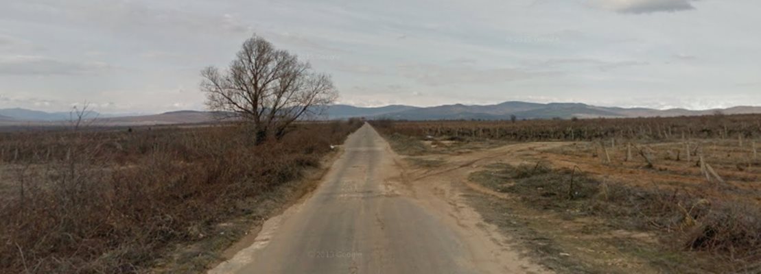 Катастрофата е станала между пазарджишките села Карабунар и Калугерово  СНИМКА: Гугъл стрийт вю