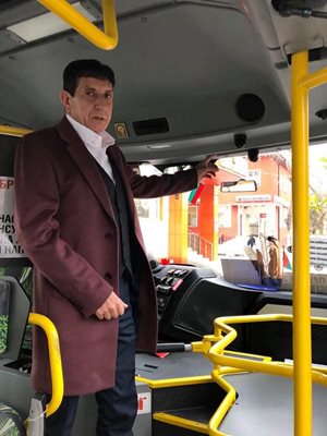 Кметът на Стамболийски Георги Мараджиев спря безплатния транспорт и се закани да сложи цялата община под карантина, ако не се спазват мерките