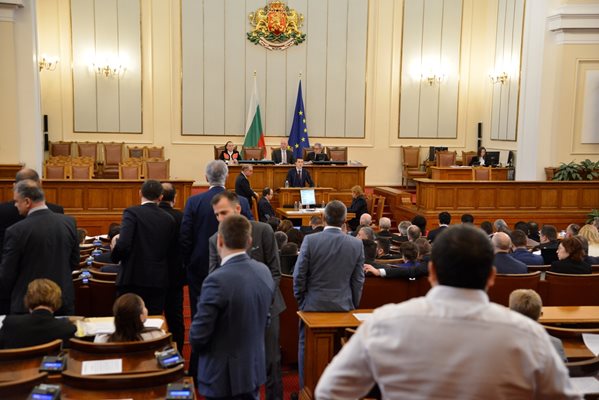 Депутатите обсъждат промените в Изборния кодекс
СНИМКА: ЙОРДАН СИМЕОНОВ