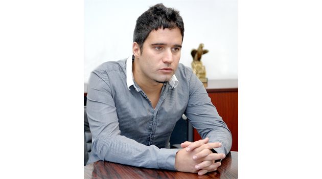 Азер Меликов