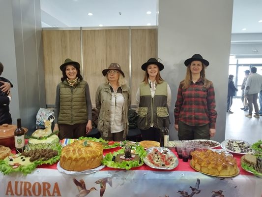 Деликатесни продукти бяха представени на щанда на Югозападното държавно предприятие на Международното изложение „Природа, лов и риболов“ в Пловдив.