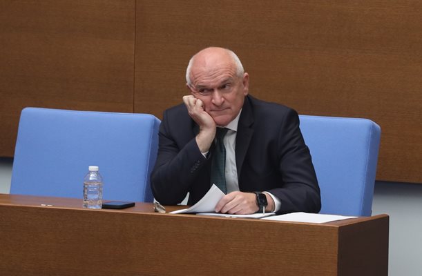 Димитър Главчев:"Украинската помощ" за земеделците ще се изплати до 15 май