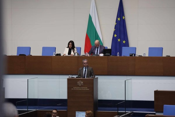 Депутатът от ДПС Йордан Цонев предложи прекратяване на дебатите