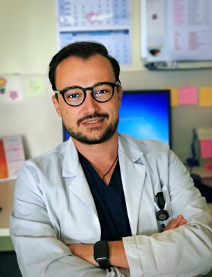 Д-р Лъчезар Добричков, съдов хирург в УМБАЛ „Софиямед“: Отокът и зачервяването на долните крайници говори за венозно заболяване