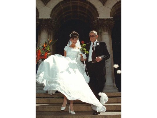 Моника се венча за Венцислав Йосифов през лятото на 2000 година. 
