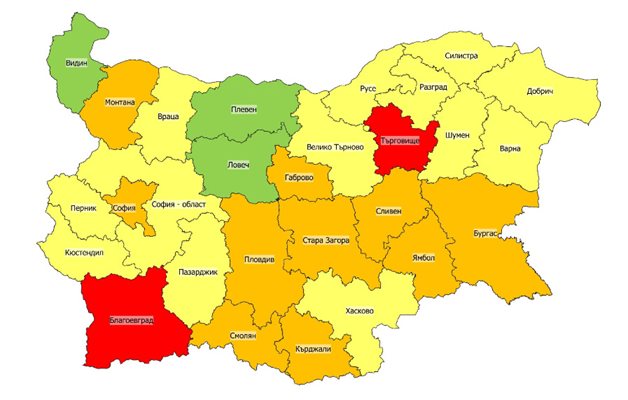 * В червено са областите, където за последните 14 дни новите случаи са над 120 на 100 000 души.
* В оранжево са областите, където заразените за последните 14 дни са между 60 и 120 души 
