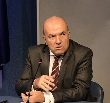 Служебният министър на външните работи Николай Милков СНИМКИ: Йордан Симеонов