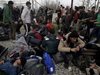 Задържаха двама българи каналджии в Македония заради трафик на бежанци