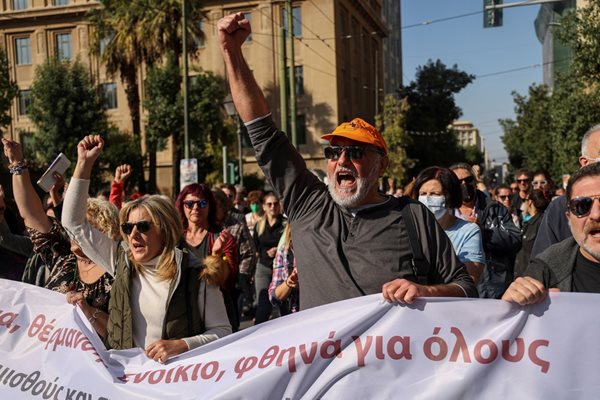 Протести за по-високи доходи блокират Европа Снимка: Ройтерс