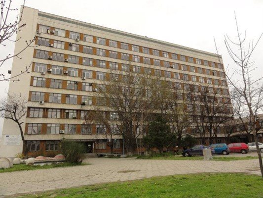 Сградата на РЗИ-Пловдив