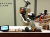 Робот прави кафе в Токио (Видео)