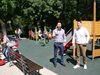Иван Тотев люлее 3-годишния Самуил в парк "Белите брези"