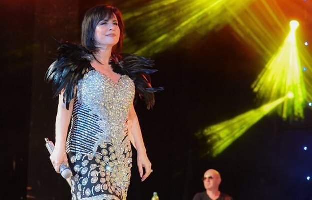 Кичка Бодурова заряза публика на концерт в Пловдив, напразно я чакаха 600 души