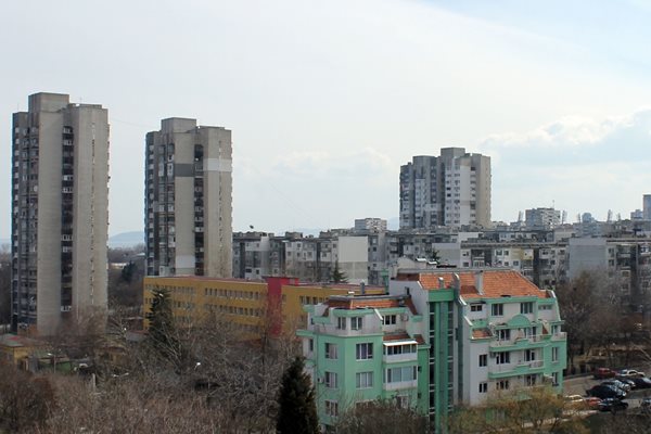 Наемите все още не са тръгнали надолу, но увеличеното предлагане на имоти се очаква да свали цените им.