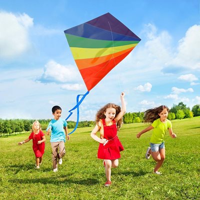 Експерти поощряват децата да пускат хвърчила, за да се забавляват сред природата вместо да стоят пред екрана на компютъра.
СНИМКИ: ПИКСАБЕЙ