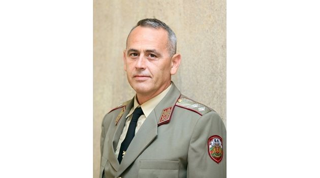 Генерал-майор Данчо Дяков Снимка: Архив